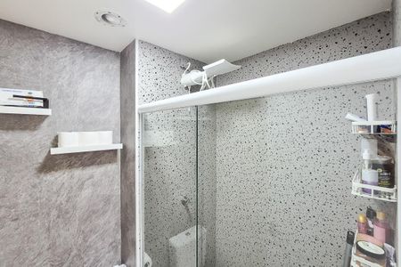 Apartamento à venda com 38m², 2 quartos e sem vaga Apartamento à venda com 38m², 2 quartos e sem vagaBanheiro Social