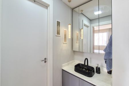 Apartamento à venda com 38m², 2 quartos e sem vaga Apartamento à venda com 38m², 2 quartos e sem vagaBanheiro Social