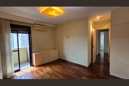 Apartamento à venda com 221m², 3 quartos e 4 vagasSuite 