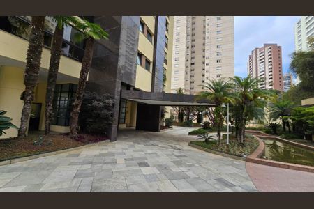 Apartamento à venda com 221m², 3 quartos e 4 vagasEntrada Torre 