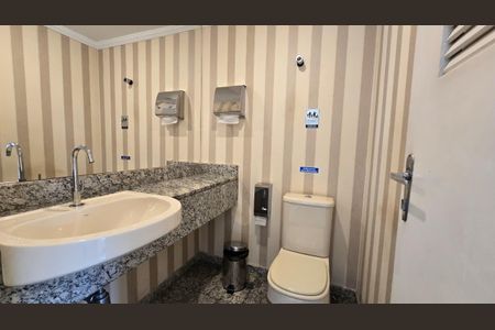 Apartamento à venda com 221m², 3 quartos e 4 vagasLavabo salão de festa 