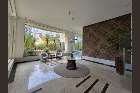 Apartamento à venda com 221m², 3 quartos e 4 vagasHall social