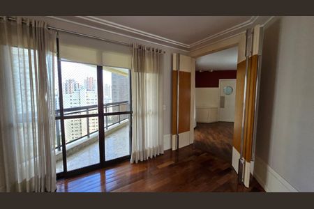 Apartamento à venda com 221m², 3 quartos e 4 vagasEntrada Sacada