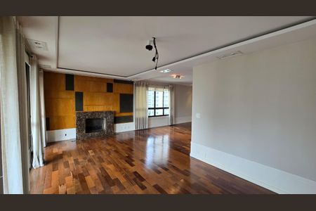 Apartamento à venda com 221m², 3 quartos e 4 vagasSala / Lareira 