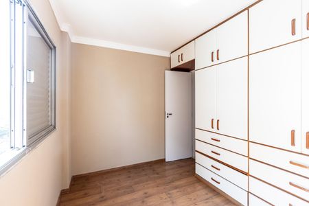 Apartamento à venda com 68m², 2 quartos e 1 vagaQuarto 2