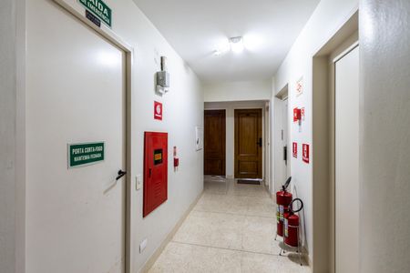 Apartamento à venda com 68m², 2 quartos e 1 vagaHall do Andar