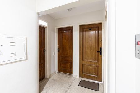 Apartamento à venda com 68m², 2 quartos e 1 vagaHall do Andar