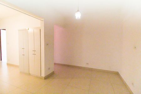 Casa para alugar com 60m², 2 quartos e 1 vagaSala