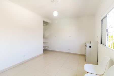 Casa para alugar com 60m², 2 quartos e 1 vagaQuarto