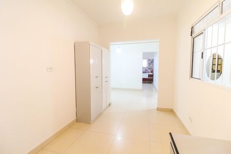 Casa para alugar com 60m², 2 quartos e 1 vagaSala/Quarto