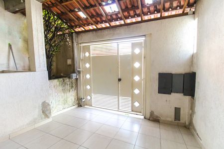 Casa para alugar com 60m², 2 quartos e 1 vagaGaragem