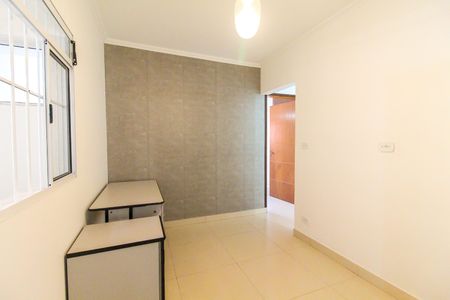 Casa para alugar com 60m², 2 quartos e 1 vagaSala/Quarto