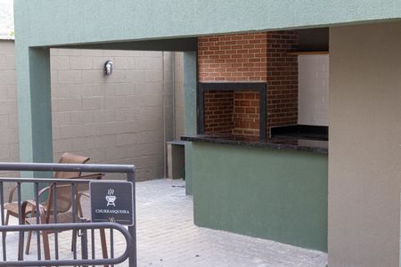 Apartamento para alugar com 43m², 2 quartos e 1 vagaÁrea comum - Churrasqueira