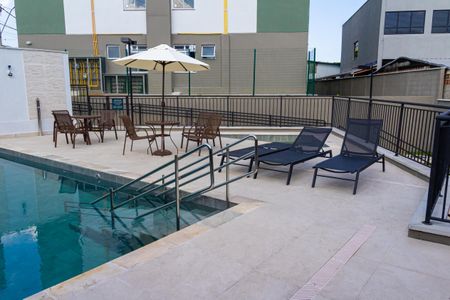Apartamento para alugar com 43m², 2 quartos e 1 vagaÁrea comum - Piscina