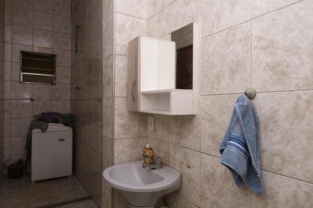 Casa à venda com 200m², 3 quartos e 3 vagasBanheiro 2