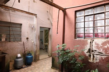 Casa à venda com 200m², 3 quartos e 3 vagasQuintal 2