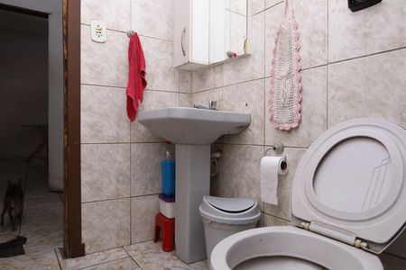 Casa à venda com 200m², 3 quartos e 3 vagasBanheiro 1