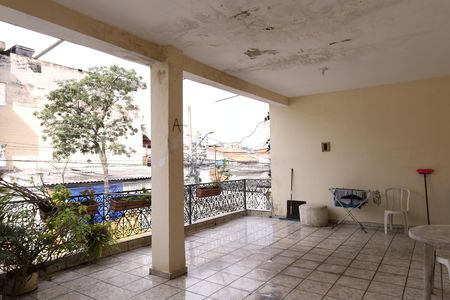 Casa à venda com 200m², 3 quartos e 3 vagasVaranda 1