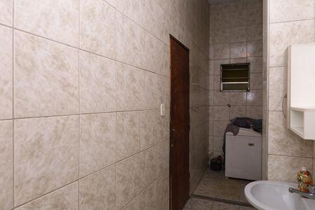 Casa à venda com 200m², 3 quartos e 3 vagasBanheiro 2