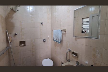 Casa à venda com 205m², 2 quartos e 1 vagaBanheiro Social 