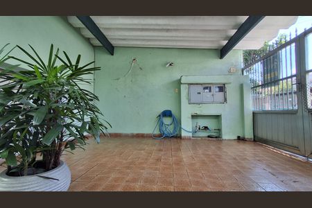 Casa à venda com 205m², 2 quartos e 1 vagaGaragem 