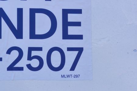 Casa à venda com 250m², 2 quartos e sem vagaPLACA INSTALADA NA FACHADA