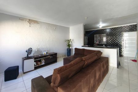 Casa à venda com 250m², 2 quartos e sem vagaSala