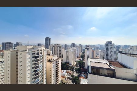 Apartamento para alugar com 237m², 3 quartos e 4 vagasVista