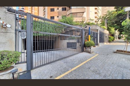 Apartamento para alugar com 237m², 3 quartos e 4 vagasFachada