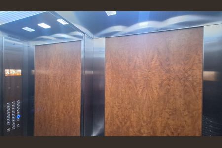 Apartamento para alugar com 237m², 3 quartos e 4 vagasElevador