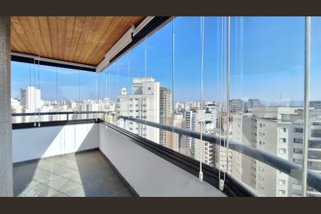 Apartamento para alugar com 237m², 3 quartos e 4 vagasVaranda