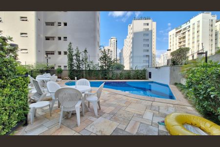 Apartamento para alugar com 237m², 3 quartos e 4 vagasÁrea comum - Piscina