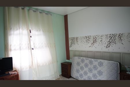 Quarto de casa para alugar com 1 quarto, 70m² em Vila Ester, Guarulhos
