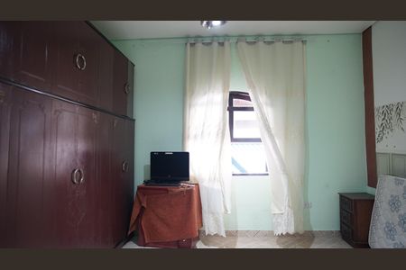 Quarto de casa para alugar com 1 quarto, 70m² em Vila Ester, Guarulhos