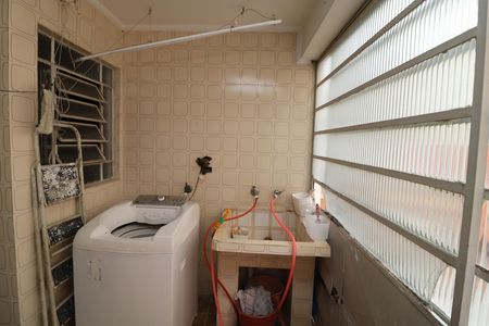 Casa à venda com 162m², 4 quartos e 5 vagasÁrea de Serviço