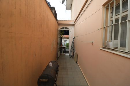 Casa à venda com 162m², 4 quartos e 5 vagasCorredor