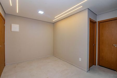 Sala de apartamento para alugar com 2 quartos, 36m² em Rubem Berta, Porto Alegre