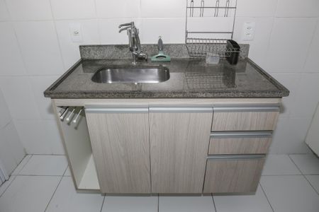 Apartamento à venda com 33m², 1 quarto e sem vaga Apartamento à venda com 33m², 1 quarto e sem vagaCozinha e Área de Serviço