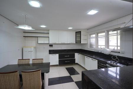 Cozinha de casa de condomínio para alugar com 4 quartos, 223m² em Sarandi, Porto Alegre
