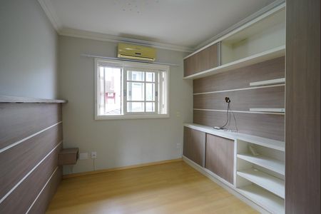 Casa de condomínio para alugar com 223m², 4 quartos e 2 vagasSuite 3