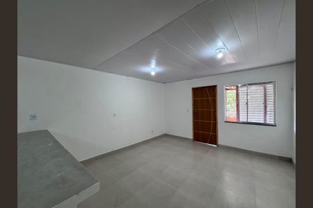 Sala de apartamento para alugar com 1 quarto, 60m² em Barra de Guaratiba, Rio de Janeiro
