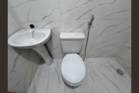 Apartamento para alugar com 60m², 1 quarto e 2 vagasBanheiro da Suíte