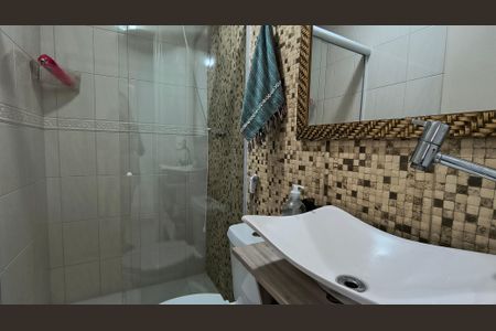 Casa de condomínio à venda com 98m², 3 quartos e 2 vagasBanheiro Social 2 