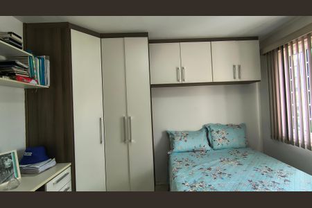 Casa de condomínio à venda com 98m², 3 quartos e 2 vagasQuarto 1