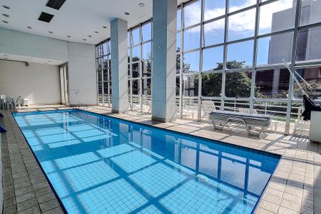 Apartamento à venda com 64m², 1 quarto e 2 vagasÁrea comum - Piscina