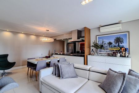 Apartamento à venda com 64m², 1 quarto e 2 vagasSala