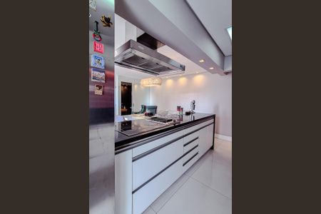 Apartamento à venda com 64m², 1 quarto e 2 vagasCozinha