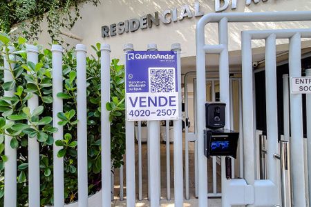 Apartamento à venda com 64m², 1 quarto e 2 vagasPlaquinha