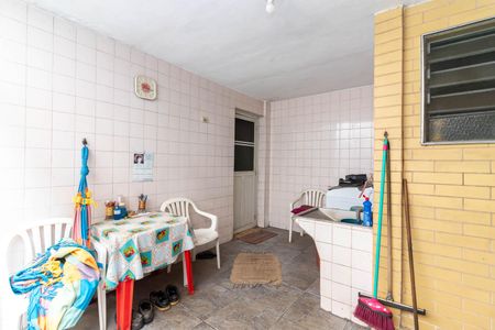 Casa à venda com 172m², 3 quartos e 2 vagasÁrea de Serviço