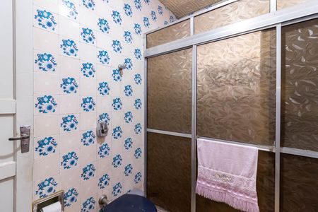 Casa à venda com 172m², 3 quartos e 2 vagasBanheiro